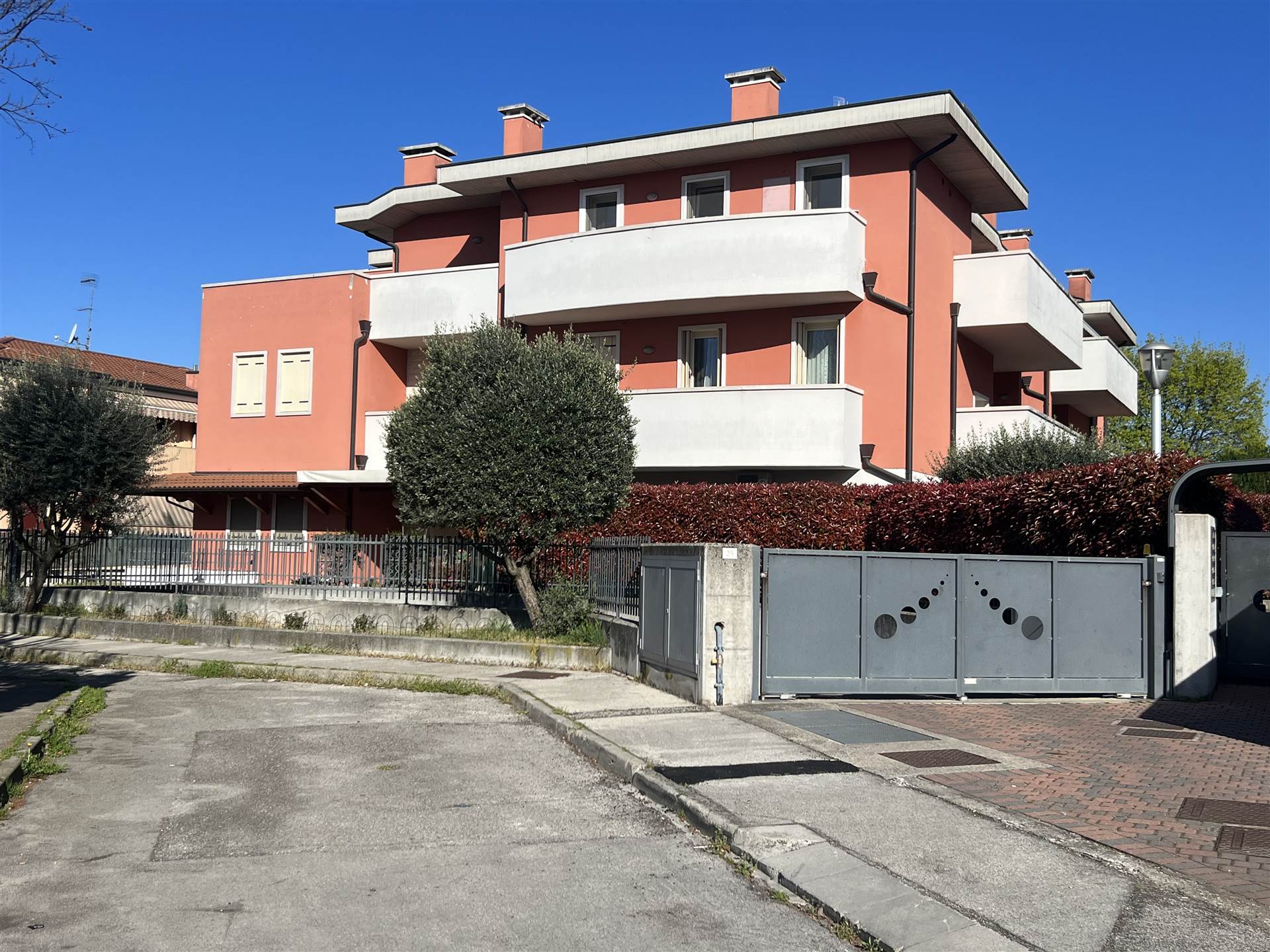 Appartamento in vendita a Altavilla Vicentina, 4 locali, prezzo € 165.000 | PortaleAgenzieImmobiliari.it