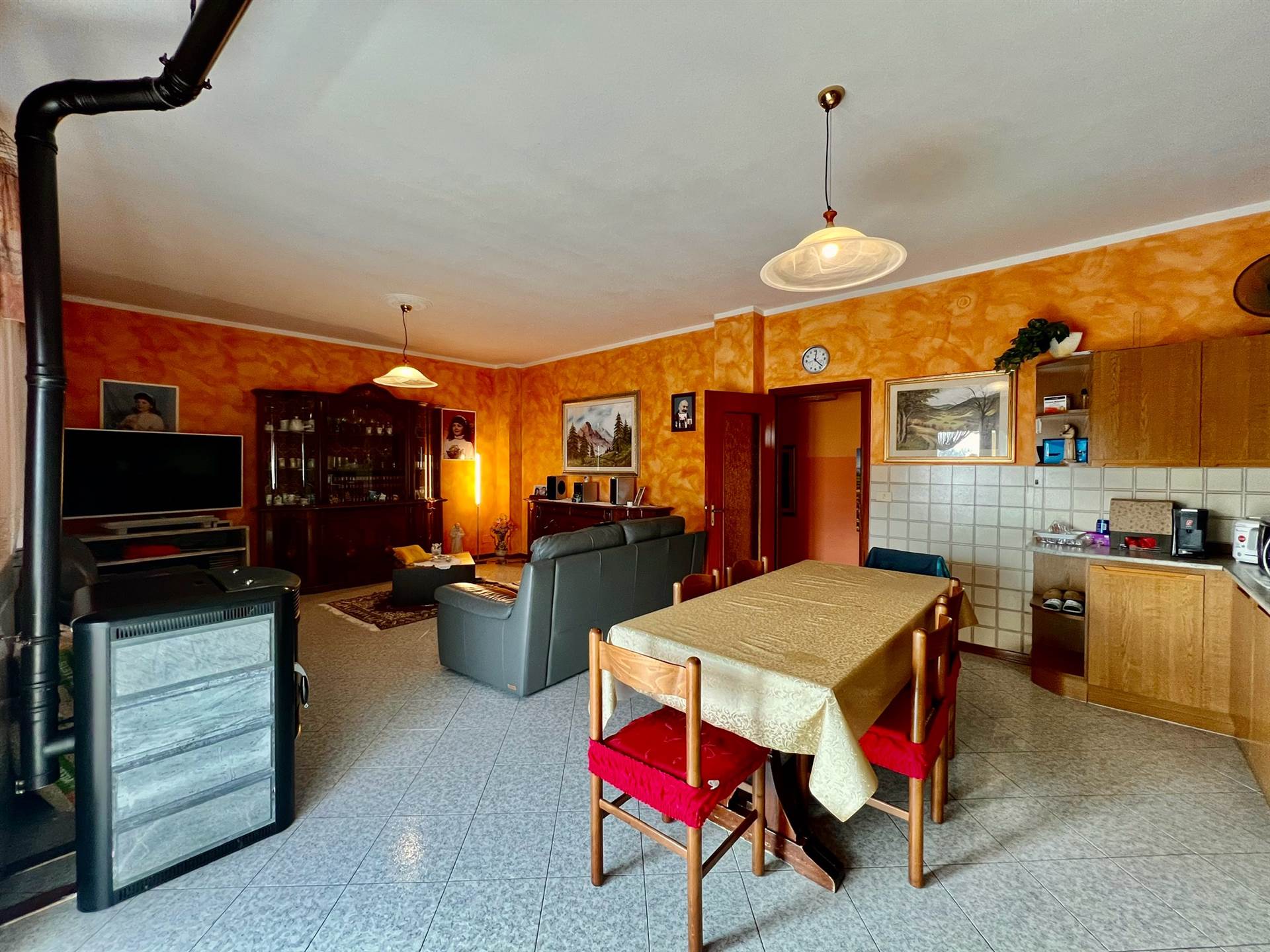Appartamento in vendita a Chiampo, 16 locali, zona Località: VIGNAGA, Trattative riservate | PortaleAgenzieImmobiliari.it
