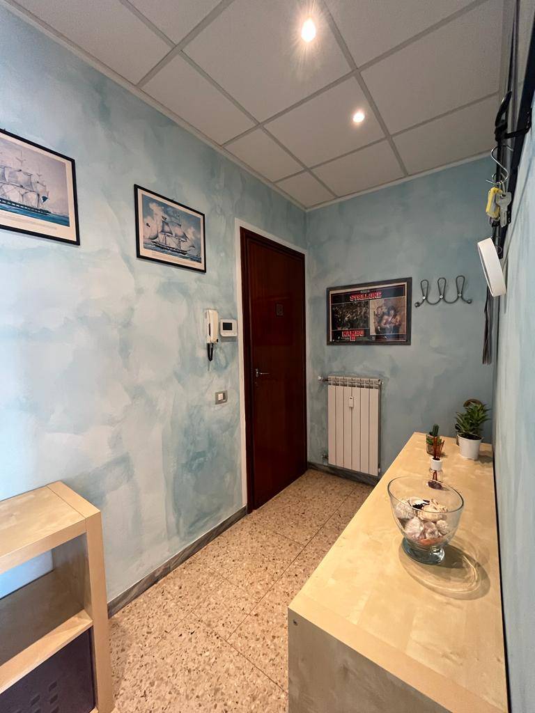 Appartamento in vendita a Camaiore, 6 locali, zona zzano Pianore, prezzo € 155.000 | PortaleAgenzieImmobiliari.it
