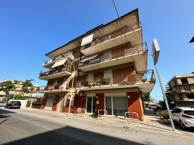 Appartamento in vendita a Barcellona Pozzo di Gotto, 4 locali, prezzo € 140.000 | PortaleAgenzieImmobiliari.it