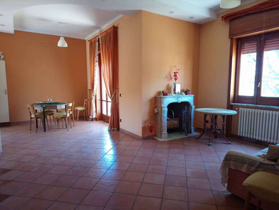Appartamento in affitto a Casamarciano, 5 locali, prezzo € 700 | CambioCasa.it