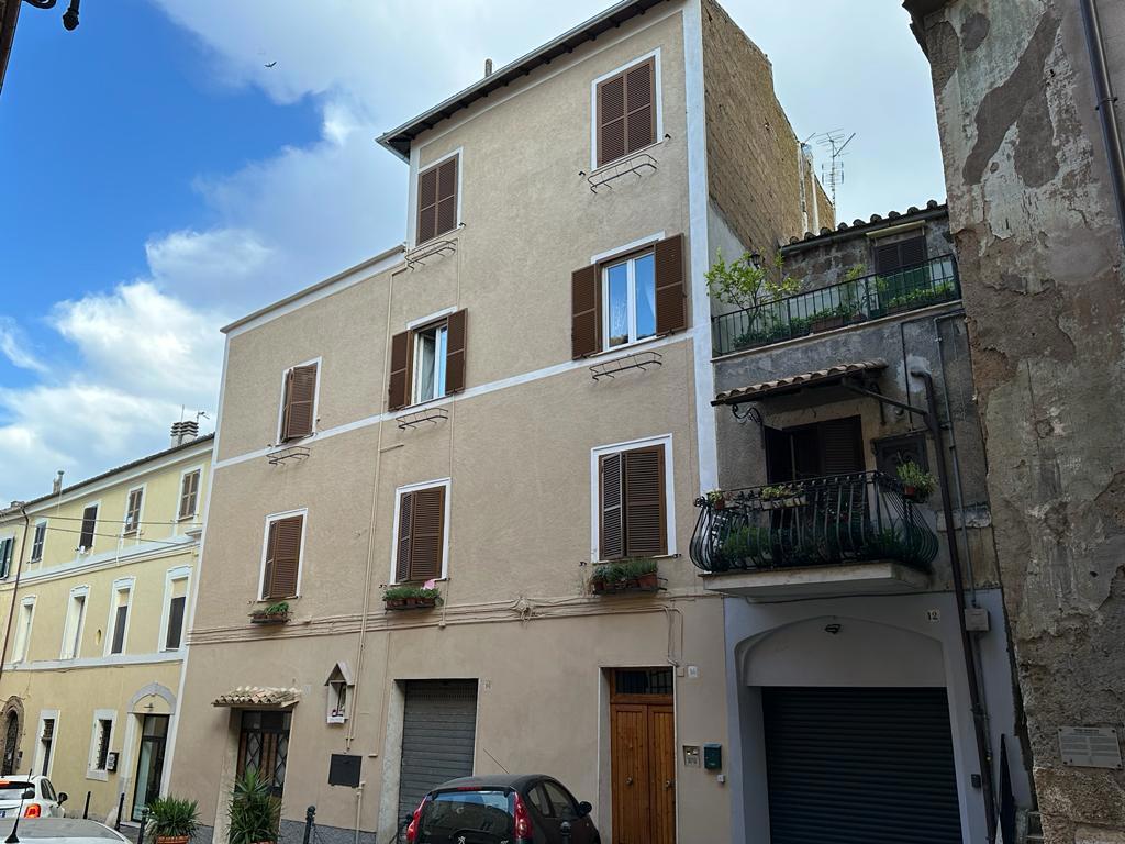 Appartamento in vendita a Civita Castellana, 5 locali, prezzo € 54.000 | PortaleAgenzieImmobiliari.it