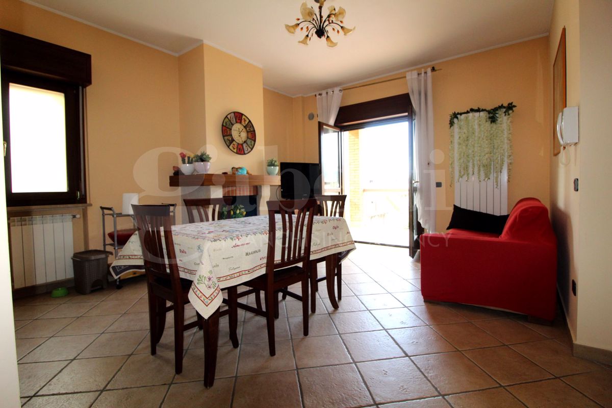 Appartamento in vendita a Castel di Sangro, 3 locali, prezzo € 190.000 | PortaleAgenzieImmobiliari.it