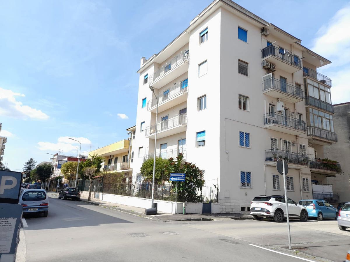 Appartamento in vendita a Caivano, 4 locali, prezzo € 103.000 | PortaleAgenzieImmobiliari.it