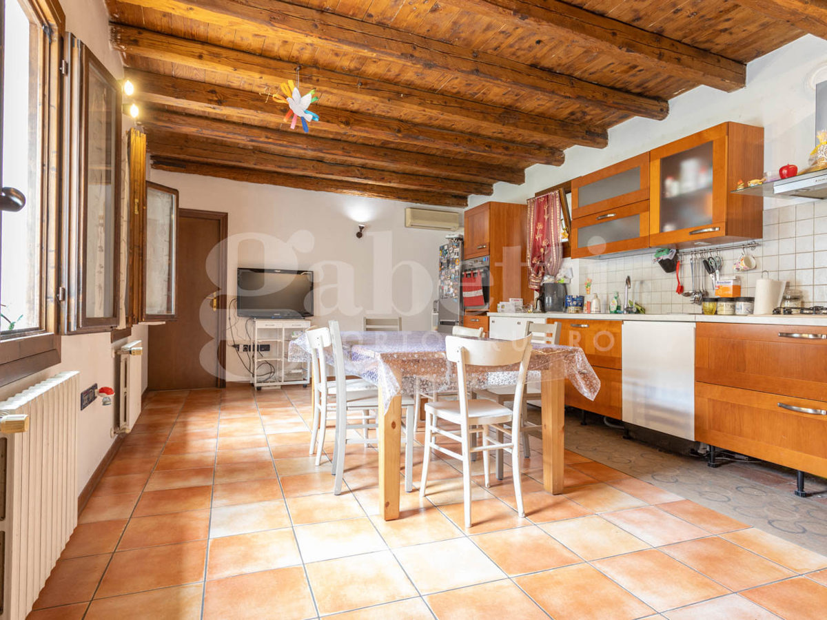 Villa a Schiera in vendita a Teglio Veneto, 4 locali, prezzo € 175.000 | PortaleAgenzieImmobiliari.it