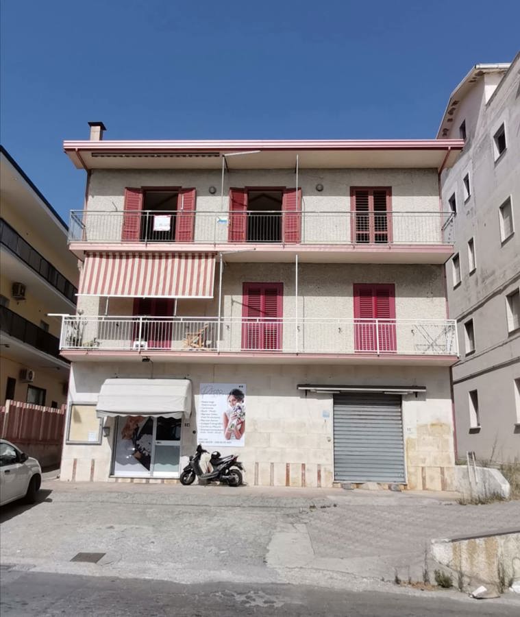 Appartamento in vendita a Amantea, 3 locali, prezzo € 75.000 | PortaleAgenzieImmobiliari.it