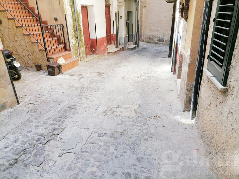 Soluzione Indipendente in vendita a Castelbuono, 3 locali, prezzo € 39.000 | PortaleAgenzieImmobiliari.it