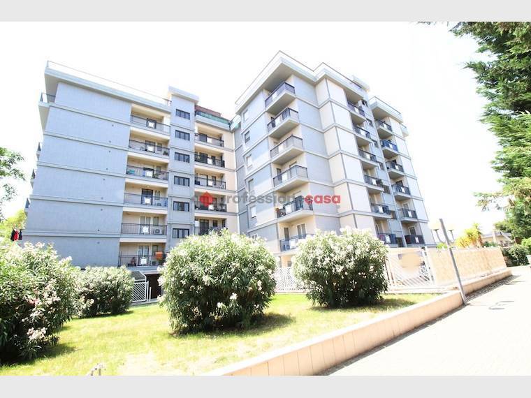 Appartamento in vendita a Foggia, 5 locali, prezzo € 300.000 | PortaleAgenzieImmobiliari.it