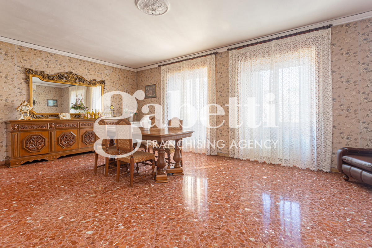 Appartamento in vendita a Mugnano di Napoli, 4 locali, prezzo € 278.000 | PortaleAgenzieImmobiliari.it