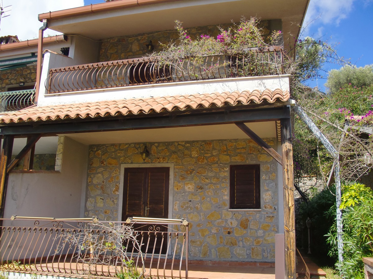 Villa a Schiera in vendita a Santa Marina, 4 locali, zona castro Bussentino, prezzo € 230.000 | PortaleAgenzieImmobiliari.it