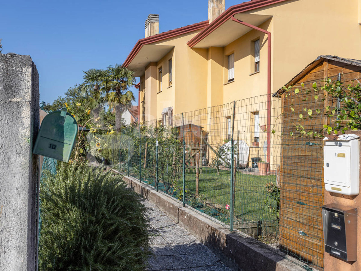 Villa a Schiera in vendita a San Quirino, 4 locali, prezzo € 140.000 | PortaleAgenzieImmobiliari.it