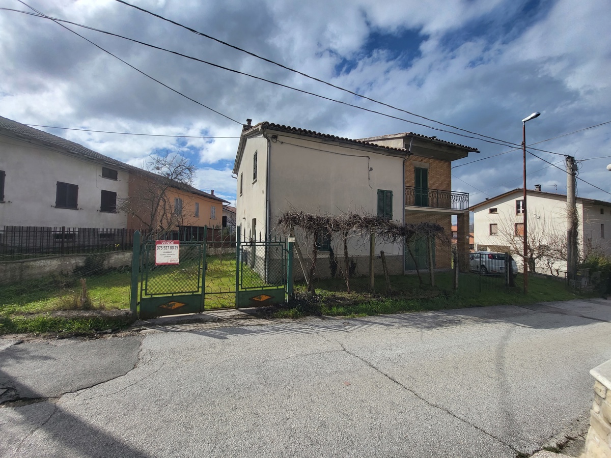 Soluzione Indipendente in vendita a Gubbio, 4 locali, prezzo € 59.000 | PortaleAgenzieImmobiliari.it