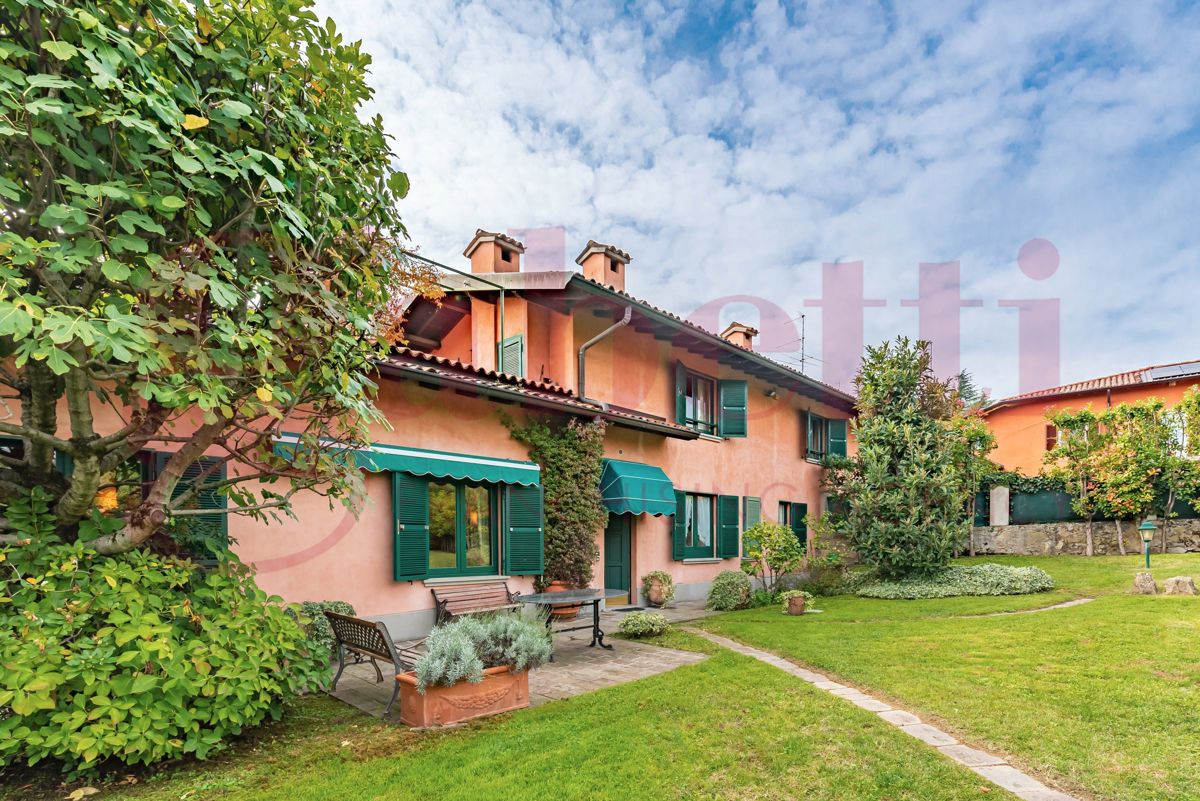 Villa in vendita a Bergamo, 5 locali, prezzo € 980.000 | PortaleAgenzieImmobiliari.it