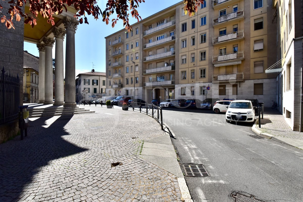 Appartamento in vendita a Monza, 4 locali, prezzo € 299.000 | PortaleAgenzieImmobiliari.it