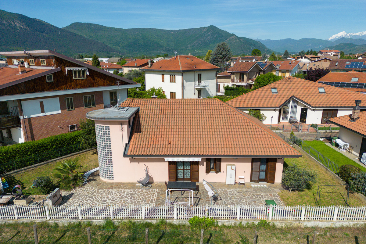 Villa in vendita a Bruino, 5 locali, prezzo € 385.000 | PortaleAgenzieImmobiliari.it