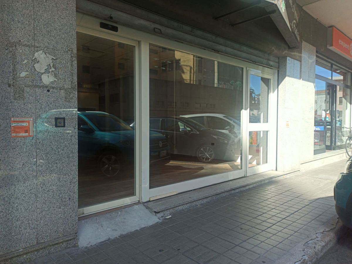 Negozio / Locale in vendita a Oristano, 9999 locali, prezzo € 140.000 | PortaleAgenzieImmobiliari.it