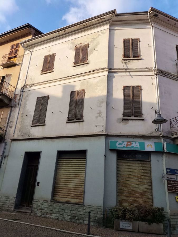 Palazzo / Stabile in vendita a Grignasco, 9999 locali, prezzo € 267.000 | PortaleAgenzieImmobiliari.it