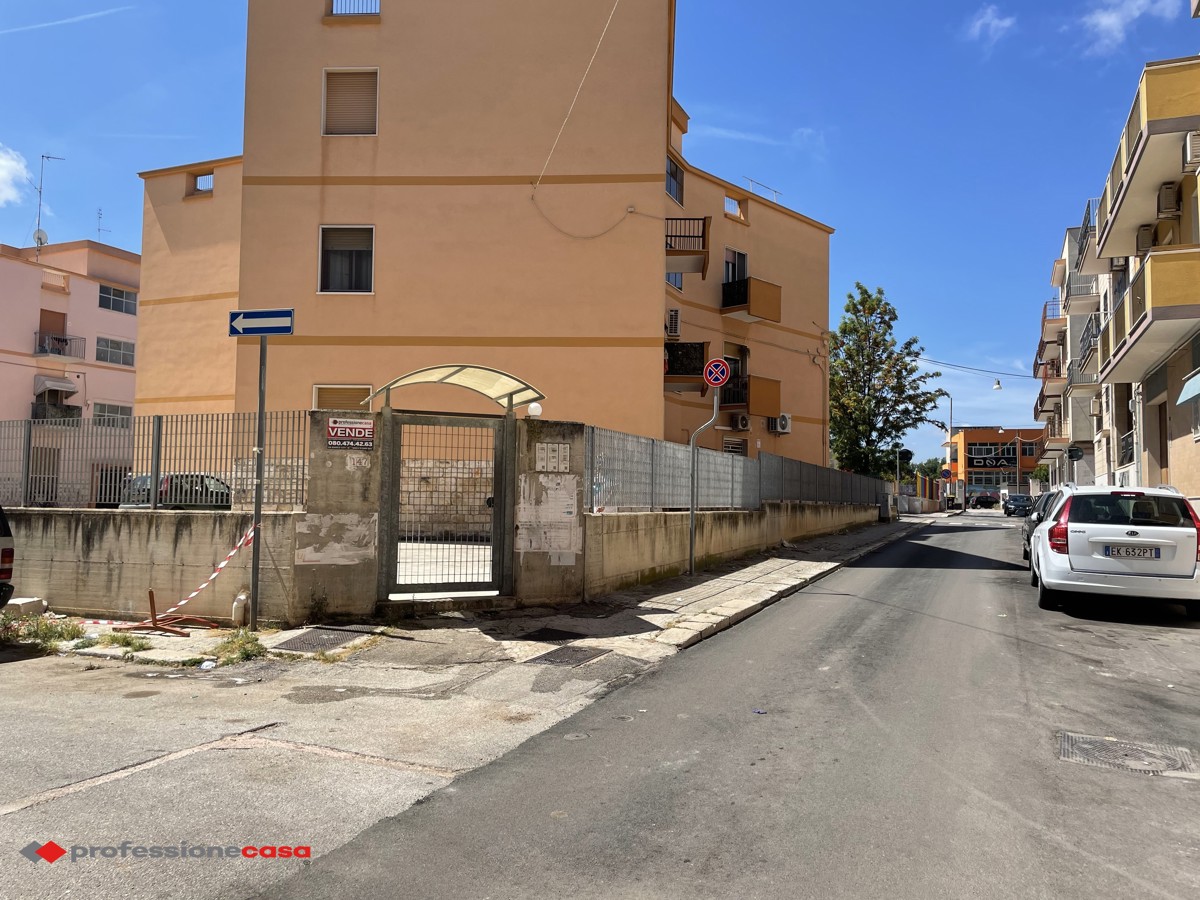 Appartamento in vendita a Mola di Bari, 3 locali, prezzo € 75.000 | PortaleAgenzieImmobiliari.it