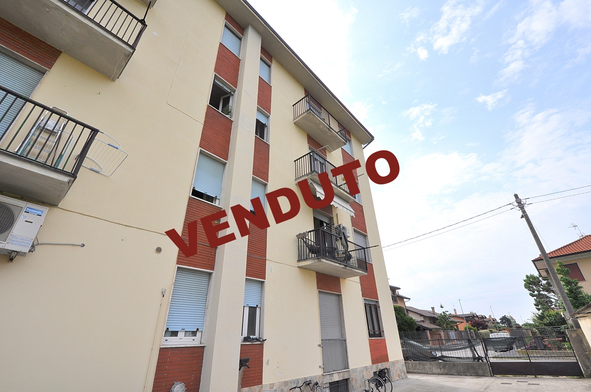 Appartamento in vendita a Inveruno, 3 locali, prezzo € 75.000 | PortaleAgenzieImmobiliari.it