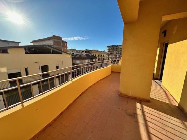 Appartamento in vendita a Barcellona Pozzo di Gotto, 5 locali, prezzo € 105.000 | PortaleAgenzieImmobiliari.it