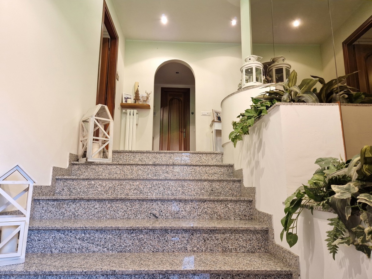 Appartamento in vendita a Cesano Boscone, 3 locali, prezzo € 359.000 | PortaleAgenzieImmobiliari.it