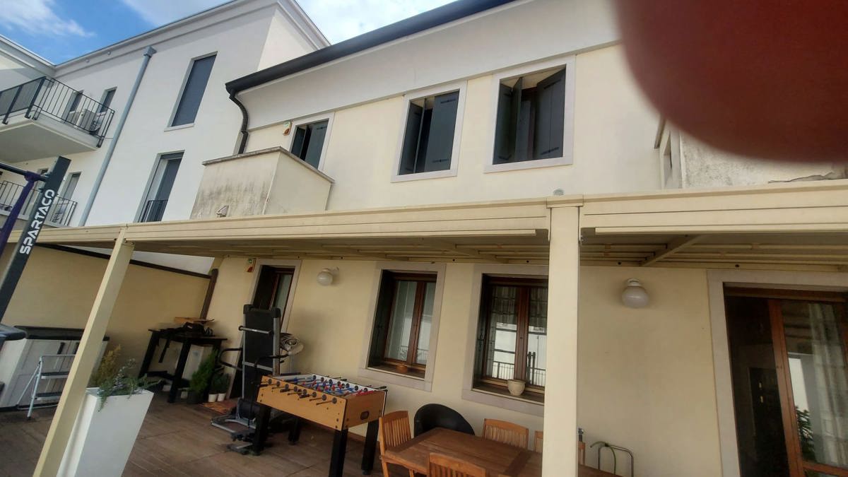 Appartamento in vendita a Legnago, 5 locali, prezzo € 325.000 | PortaleAgenzieImmobiliari.it