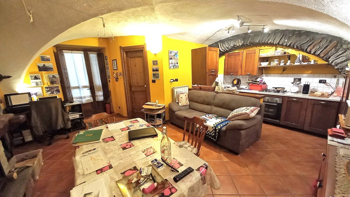 Appartamento in vendita a Oulx, 2 locali, prezzo € 85.000 | PortaleAgenzieImmobiliari.it
