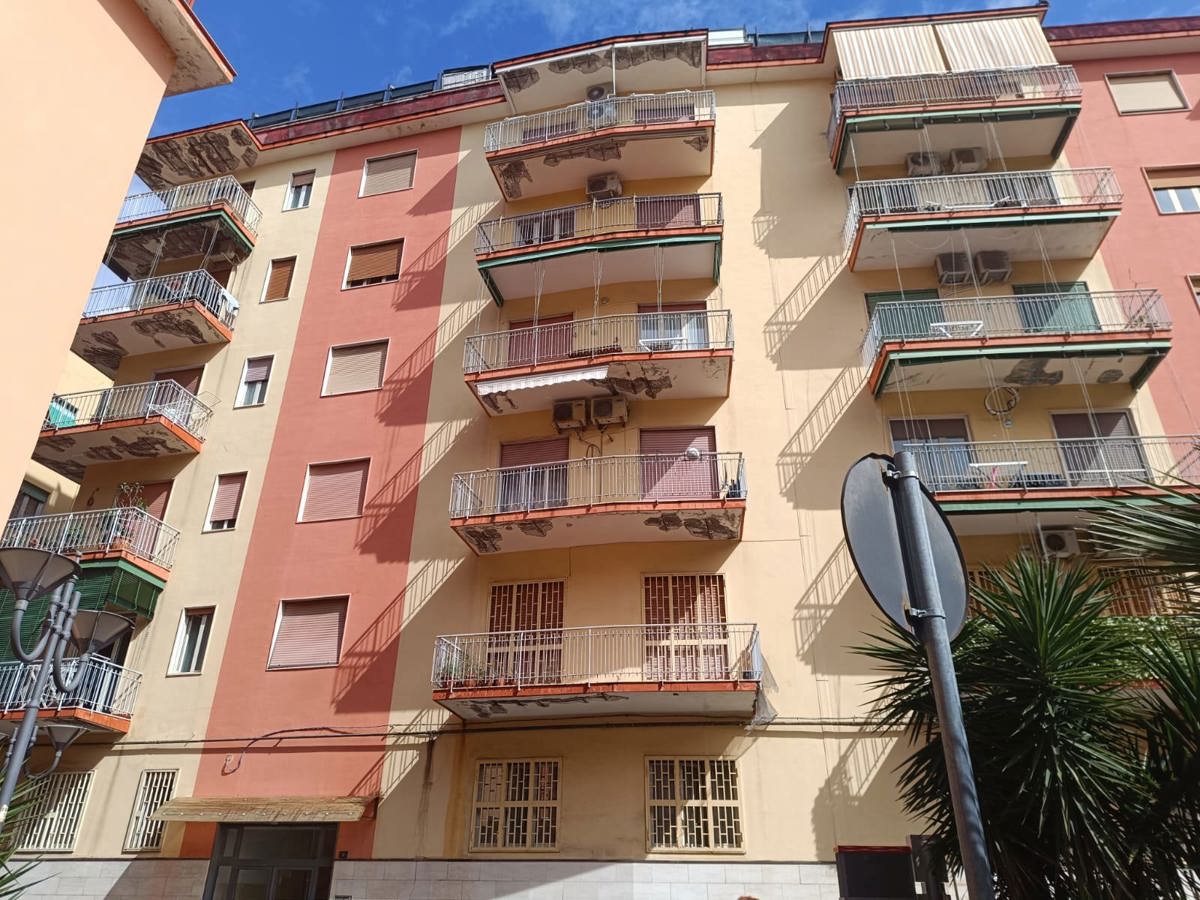 Appartamento in vendita a Portici, 3 locali, prezzo € 225.000 | PortaleAgenzieImmobiliari.it