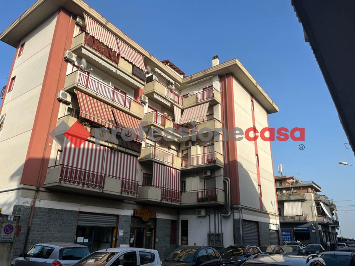 Negozio / Locale in affitto a Catania, 9999 locali, prezzo € 650 | PortaleAgenzieImmobiliari.it