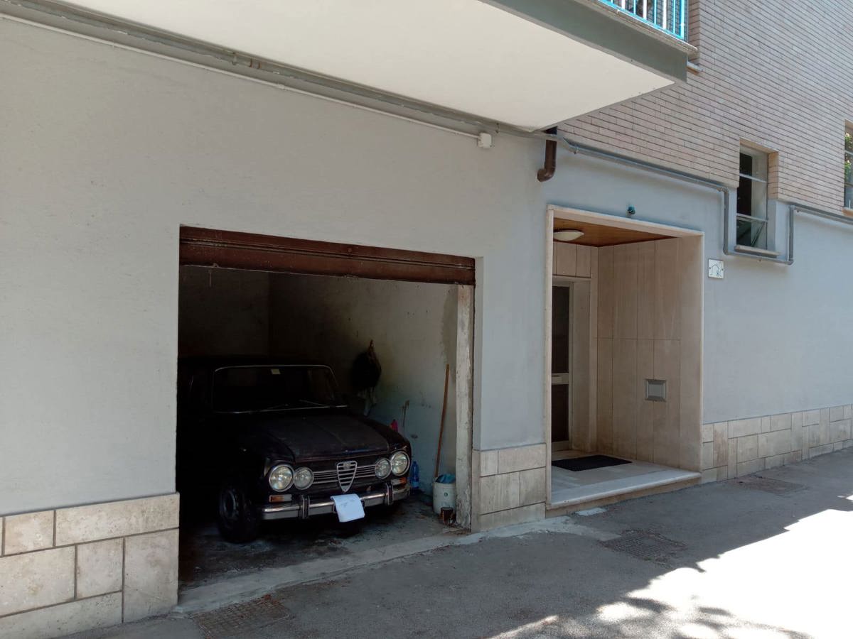 Box / Garage in Vendita a Avellino