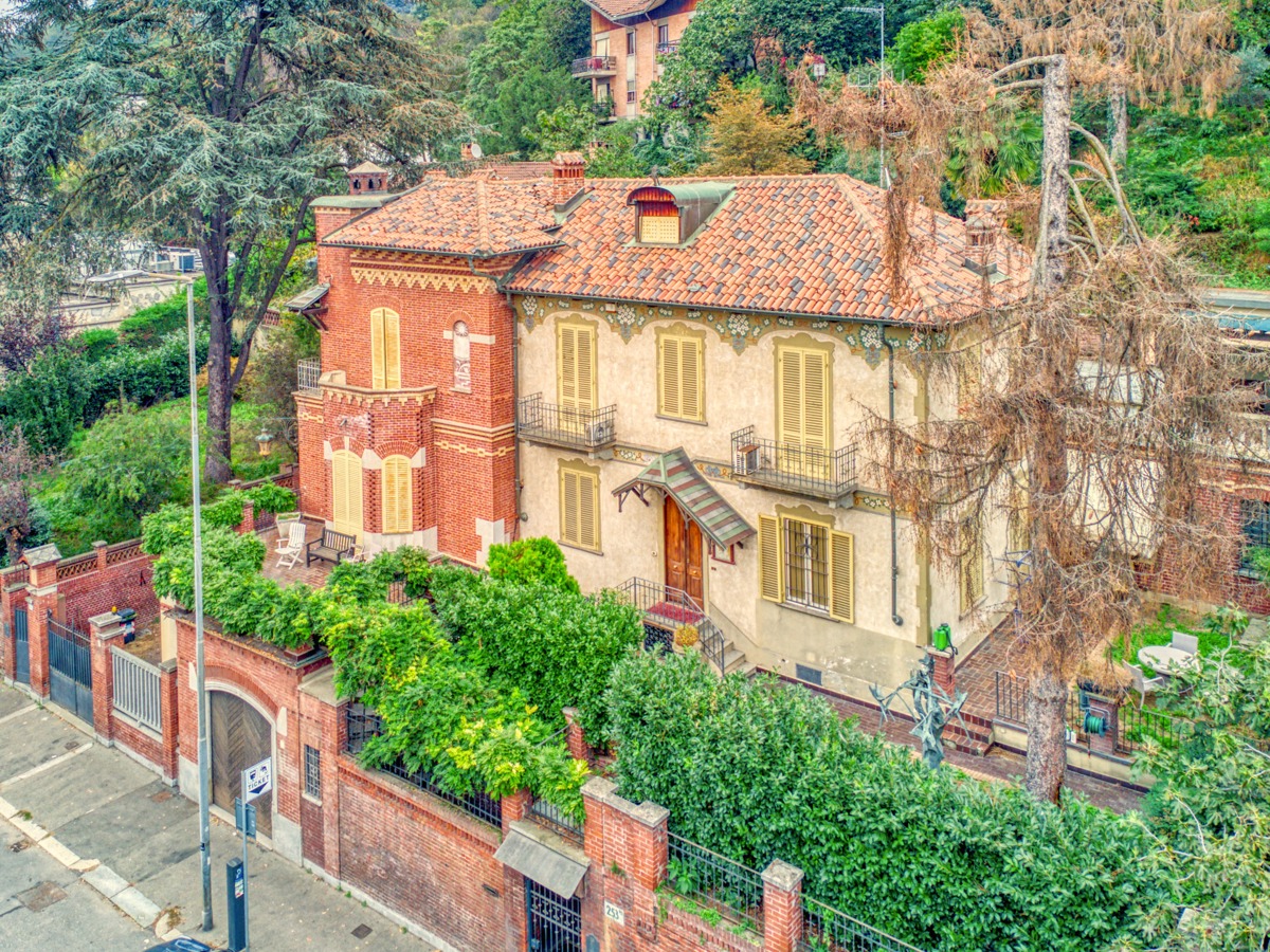 Villa in vendita a Torino, 5 locali, prezzo € 1.385.000 | PortaleAgenzieImmobiliari.it
