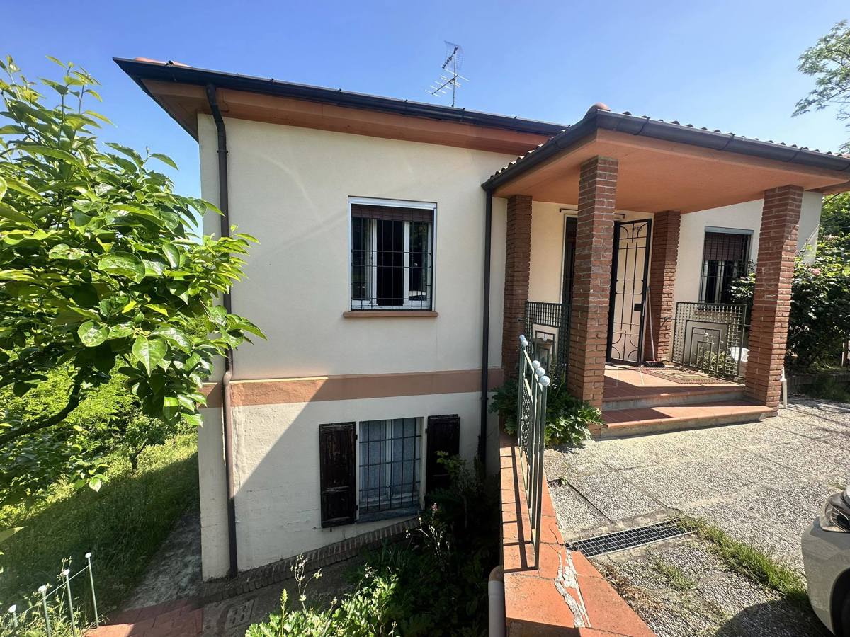 Villa in vendita a Montù Beccaria, 5 locali, prezzo € 148.000 | PortaleAgenzieImmobiliari.it