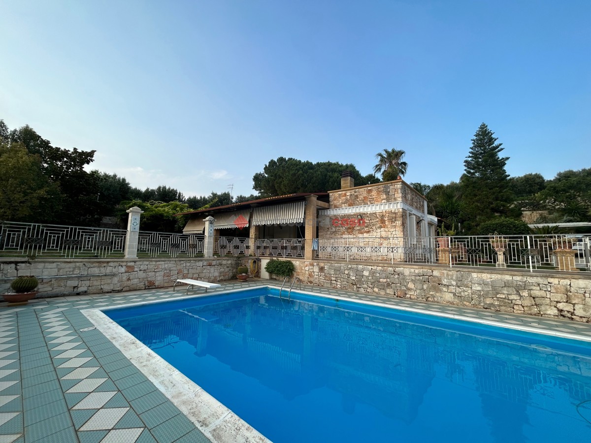Villa in vendita a Grottaglie, 7 locali, prezzo € 320.000 | PortaleAgenzieImmobiliari.it