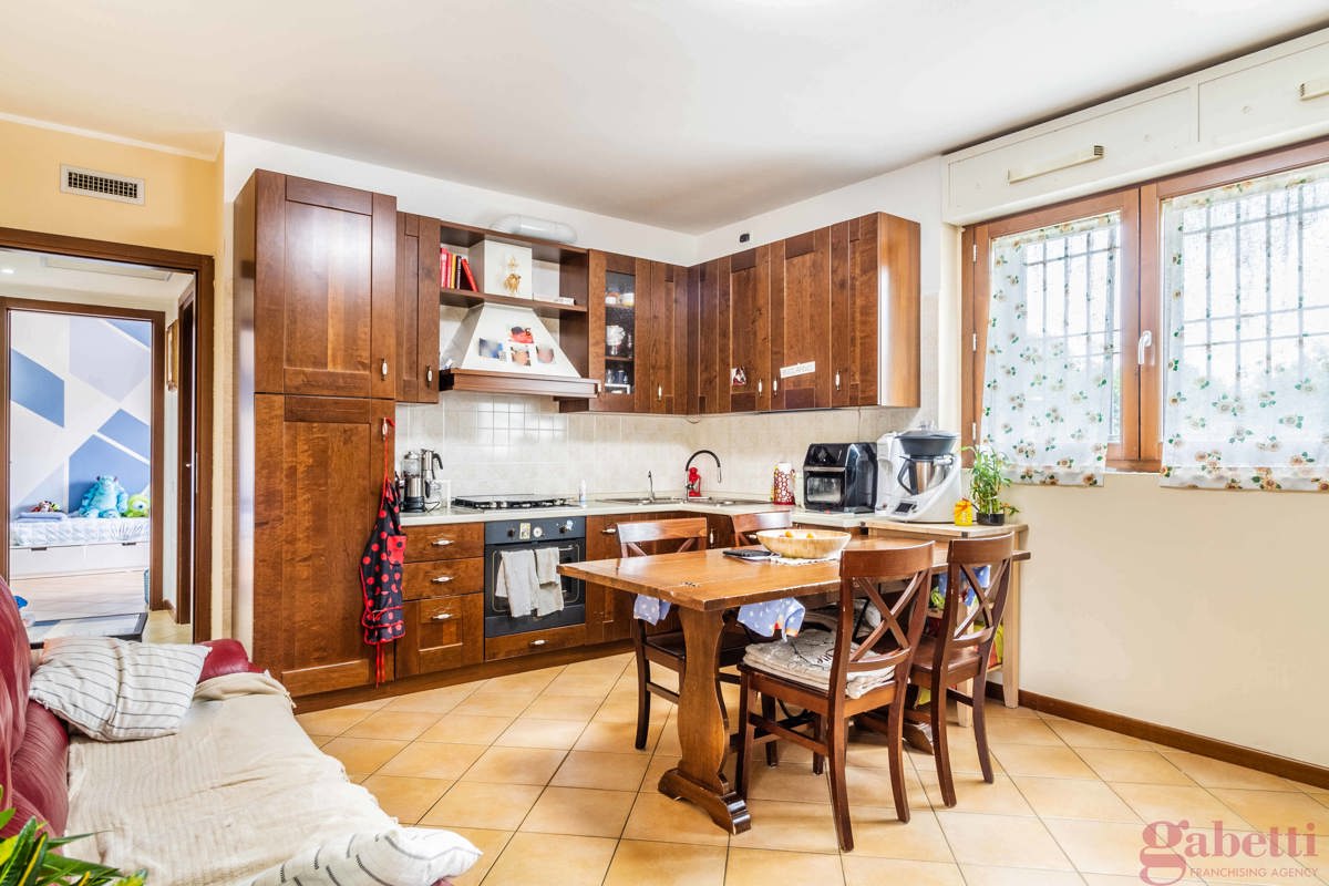 Appartamento in vendita a Settimo Milanese, 3 locali, prezzo € 195.000 | PortaleAgenzieImmobiliari.it