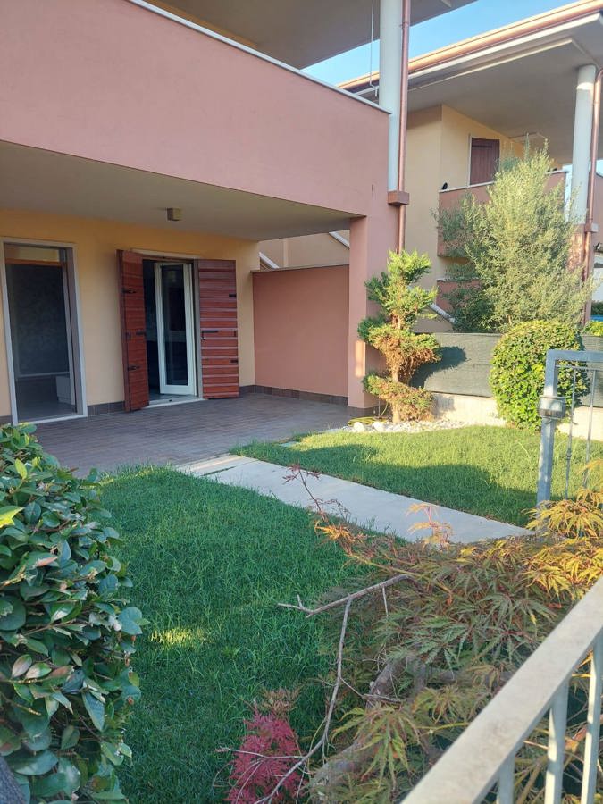 Appartamento in affitto a Valeggio sul Mincio, 2 locali, prezzo € 750 | PortaleAgenzieImmobiliari.it