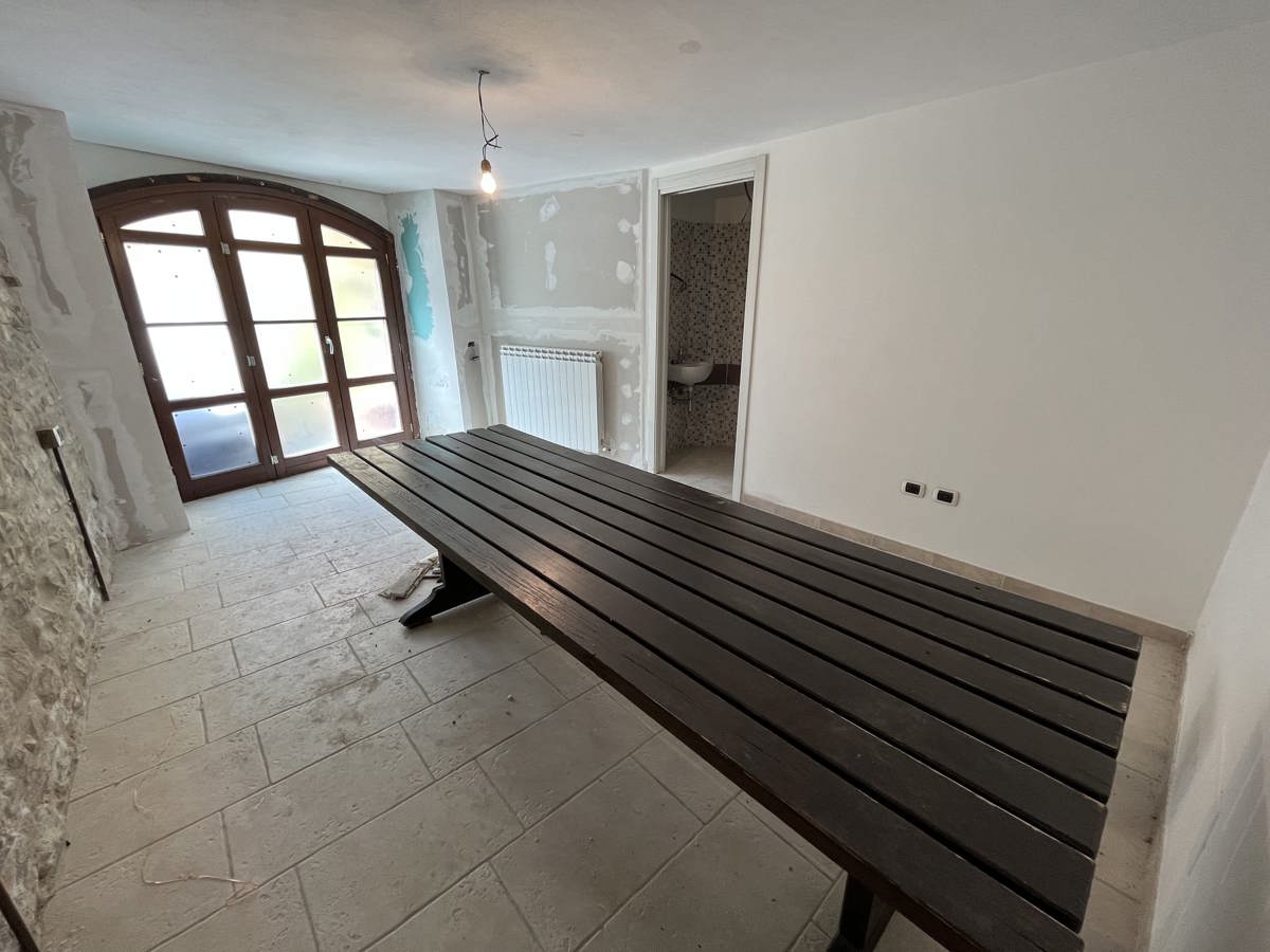 Villa in vendita a Bevagna, 4 locali, prezzo € 116.000 | PortaleAgenzieImmobiliari.it