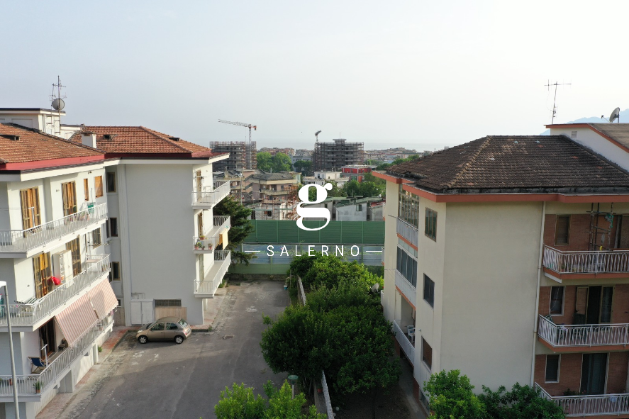 Appartamento in vendita a Salerno, 3 locali, prezzo € 320.000 | PortaleAgenzieImmobiliari.it