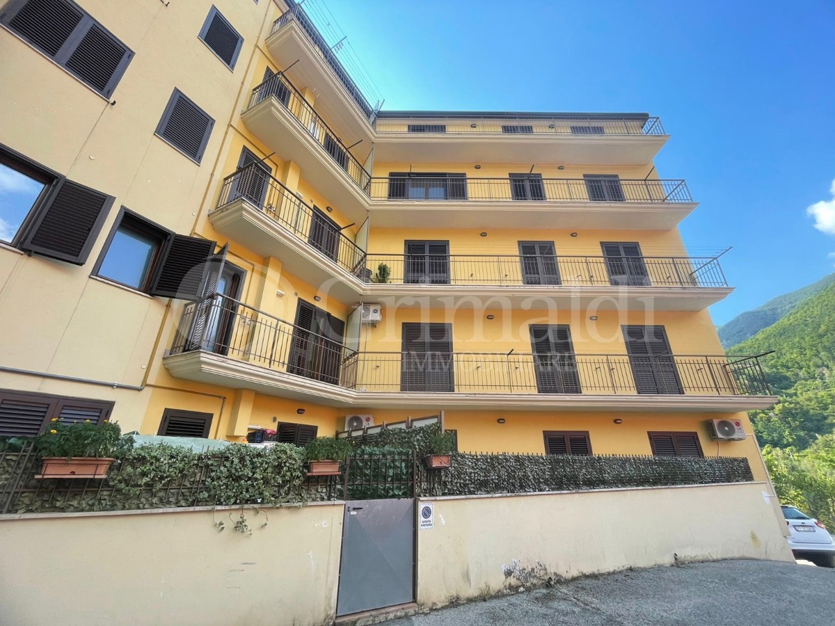 Appartamento in vendita a Campagna, 3 locali, prezzo € 115.000 | PortaleAgenzieImmobiliari.it