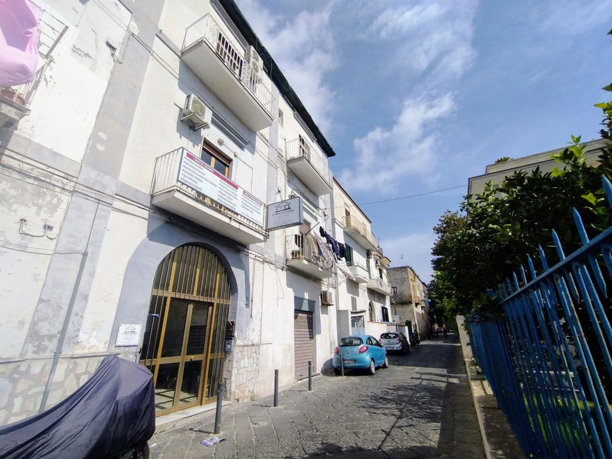 Appartamento in vendita a Bacoli, 4 locali, prezzo € 295.000 | PortaleAgenzieImmobiliari.it