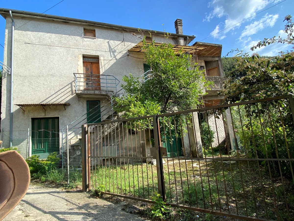 Rustico / Casale in vendita a Sant'Elia Fiumerapido, 4 locali, prezzo € 60.000 | PortaleAgenzieImmobiliari.it