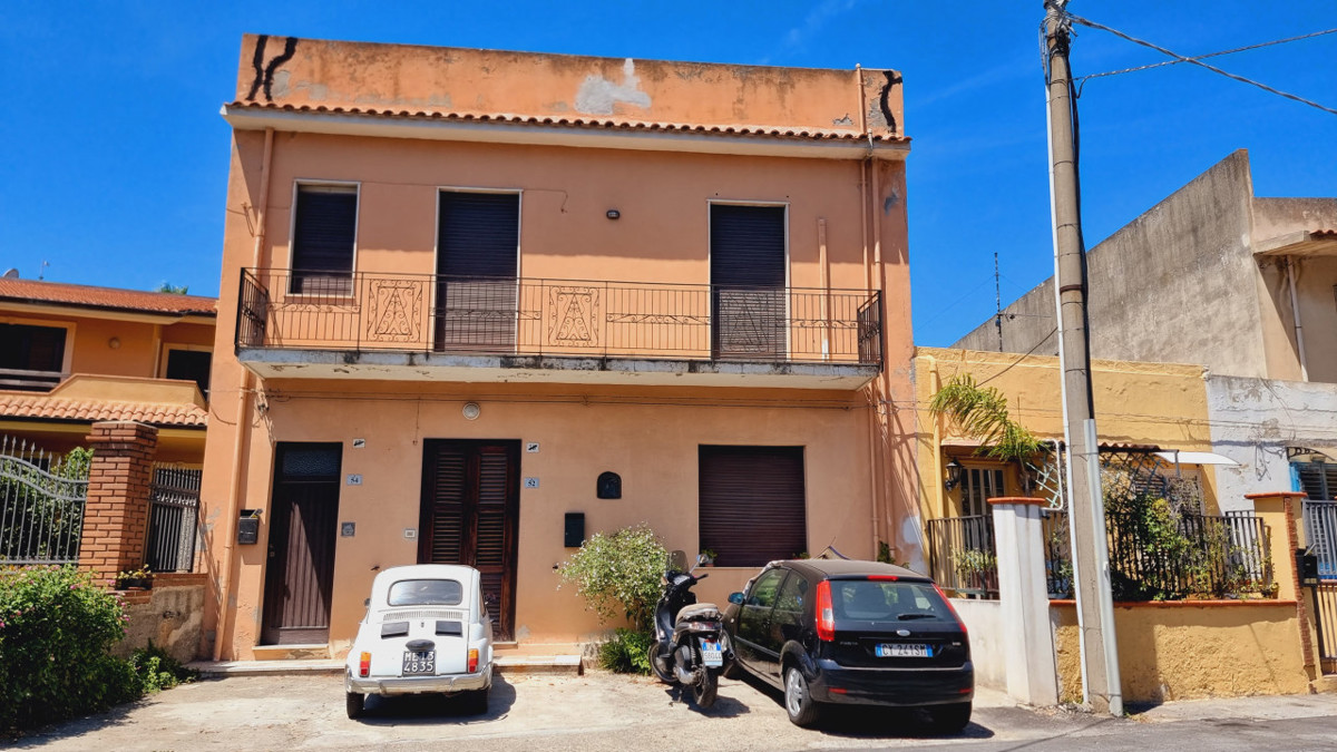 Appartamento in vendita a Milazzo, 4 locali, prezzo € 120.000 | PortaleAgenzieImmobiliari.it