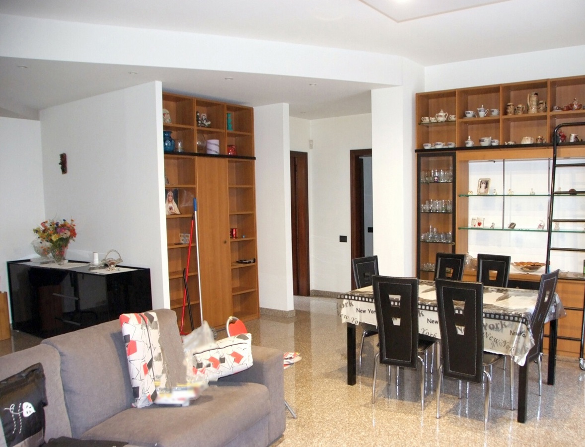 Appartamento in vendita a Desio, 3 locali, prezzo € 195.000 | PortaleAgenzieImmobiliari.it