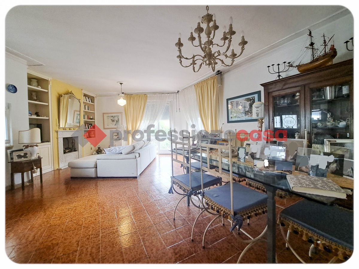 Appartamento in vendita a Collesalvetti, 4 locali, prezzo € 250.000 | PortaleAgenzieImmobiliari.it