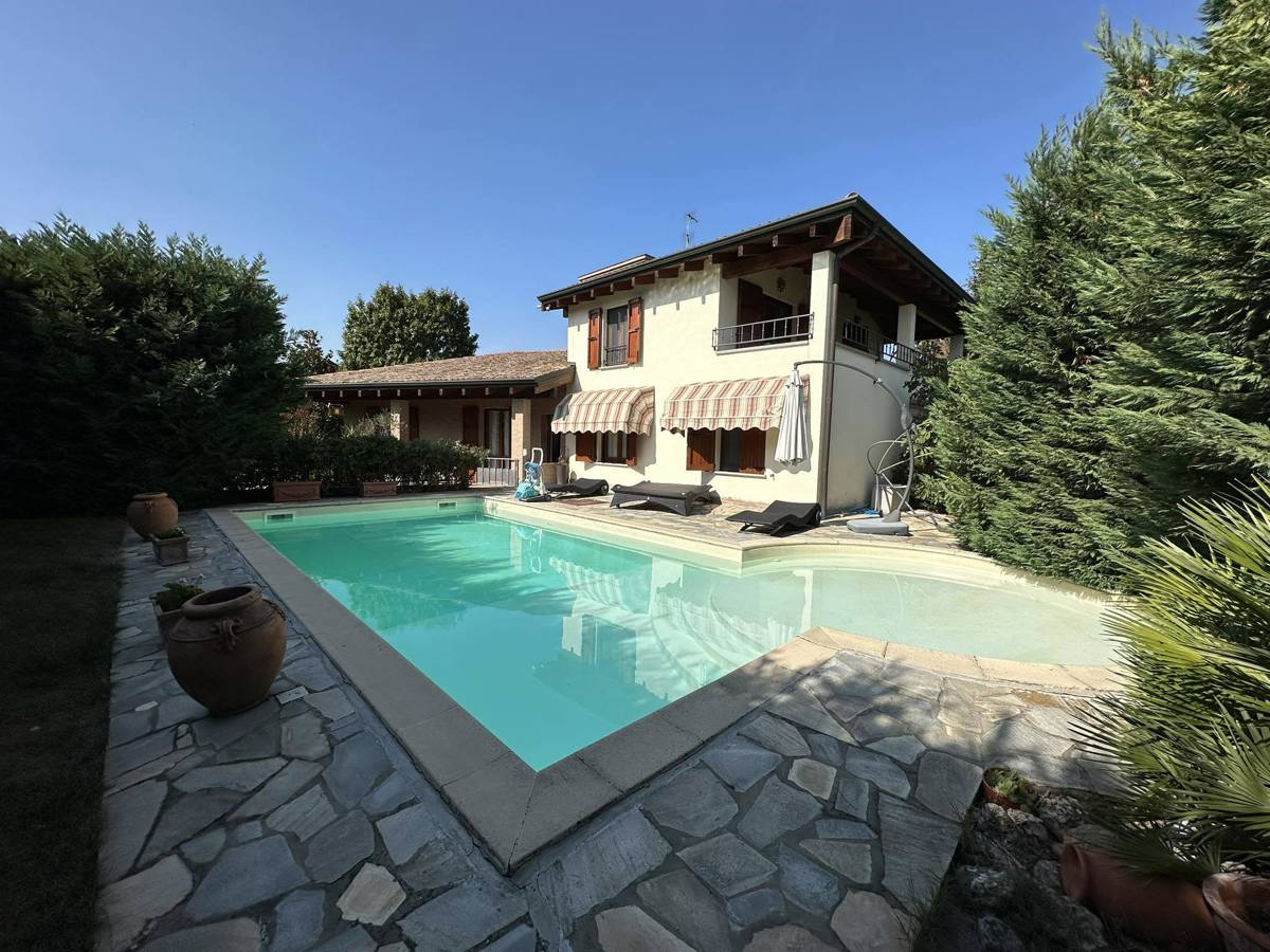 Villa in vendita a Cigognola, 5 locali, prezzo € 425.000 | PortaleAgenzieImmobiliari.it