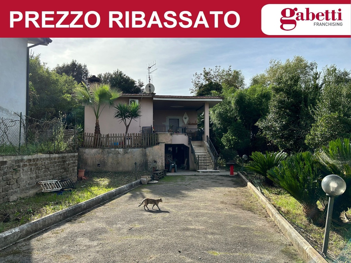 Villa in vendita a Sermoneta, 4 locali, prezzo € 158.000 | PortaleAgenzieImmobiliari.it
