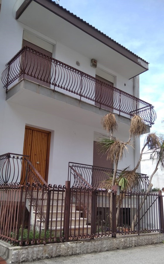 Villa in vendita a Capurso, 5 locali, prezzo € 230.000 | PortaleAgenzieImmobiliari.it