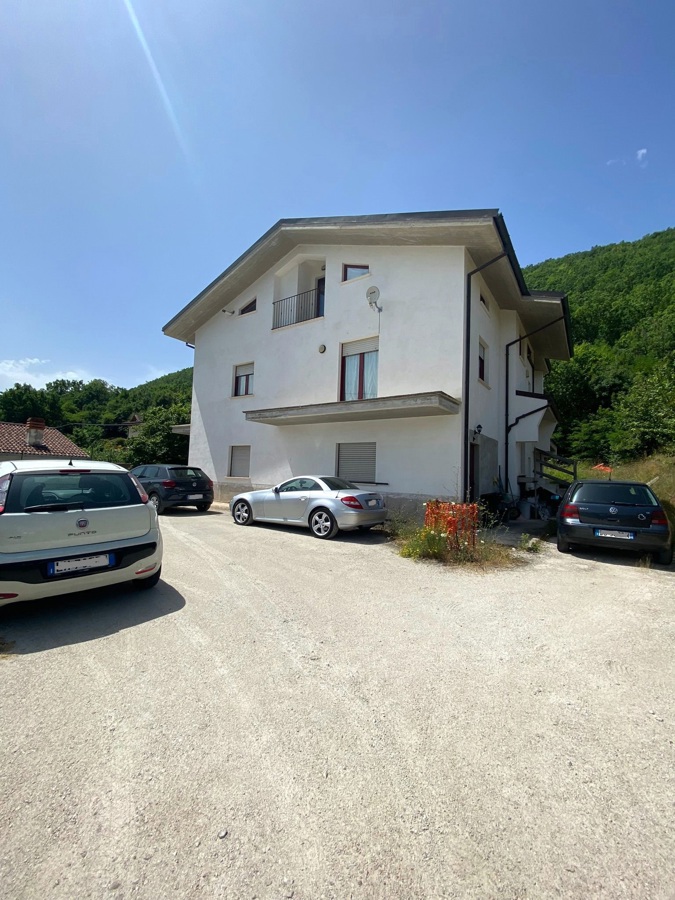 Appartamento in vendita a L'Aquila, 3 locali, prezzo € 85.000 | PortaleAgenzieImmobiliari.it