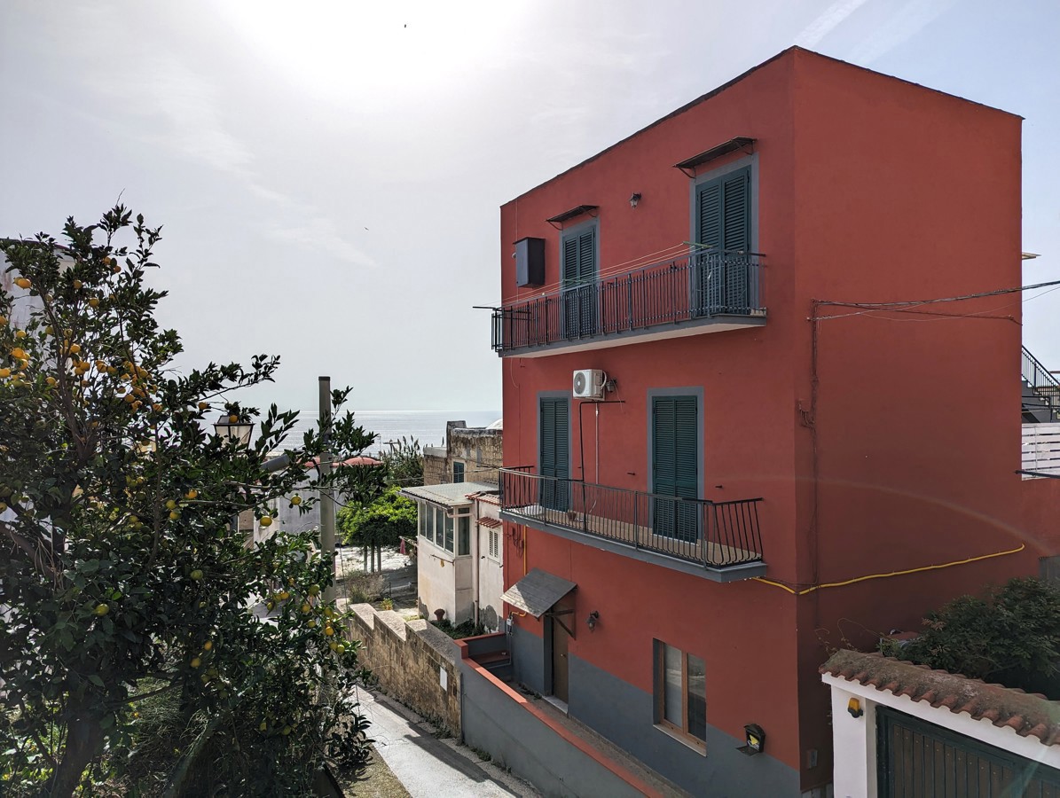 Appartamento in vendita a Bacoli, 3 locali, prezzo € 215.000 | PortaleAgenzieImmobiliari.it