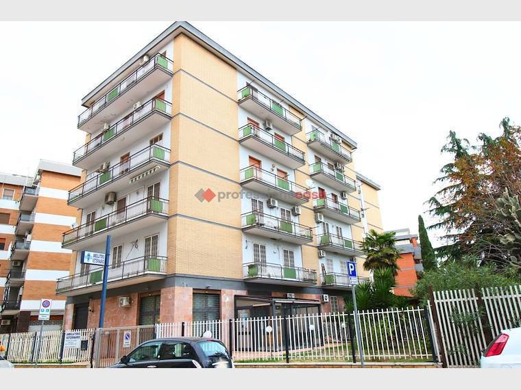 Appartamento in vendita a Foggia, 5 locali, prezzo € 138.000 | PortaleAgenzieImmobiliari.it
