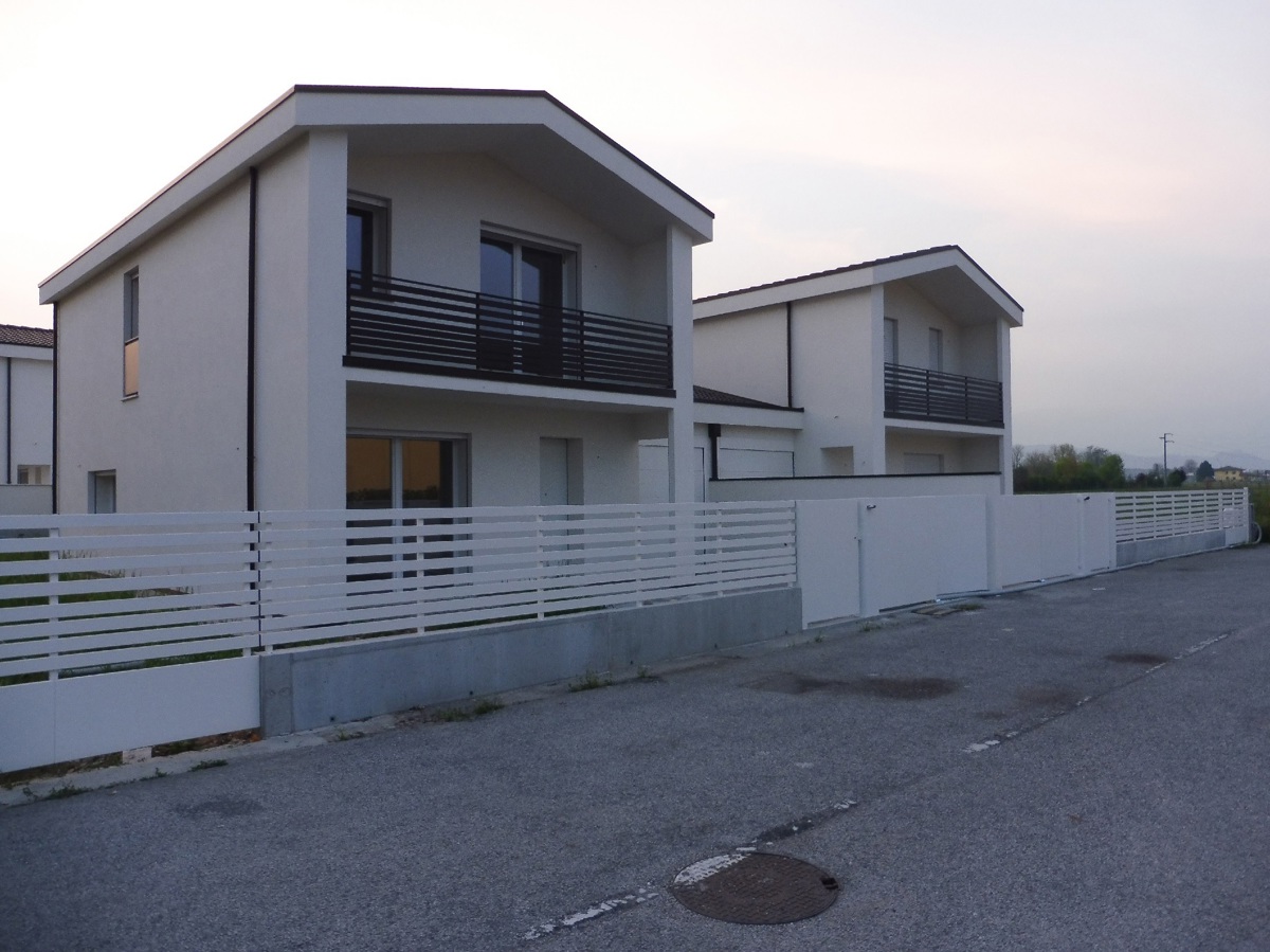 Villa Bifamiliare in vendita a Schiavon, 4 locali, prezzo € 365.000 | PortaleAgenzieImmobiliari.it